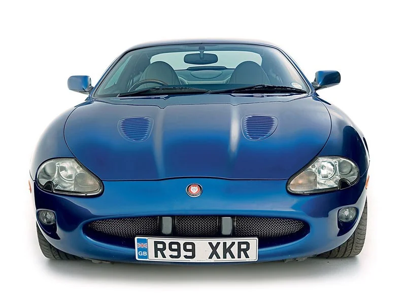 jaguar xk8 2.jpeg