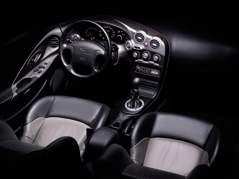 hyundaicoupeinterior-small 2.jpg