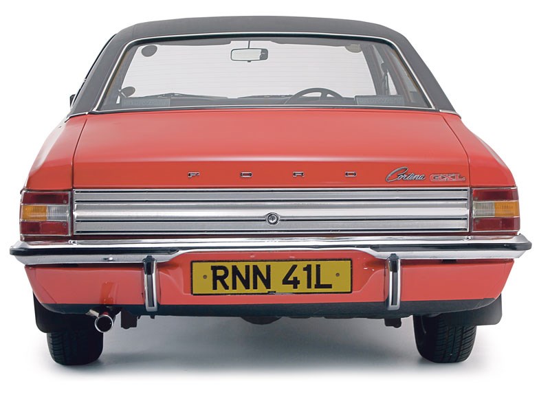 Ford_Cortina_Mk3_2.jpeg