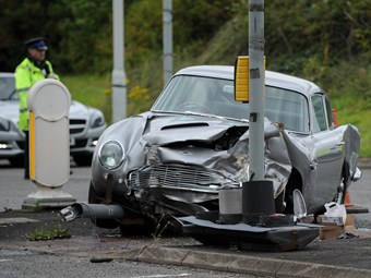 Aston Martin DB5 damaged in crash