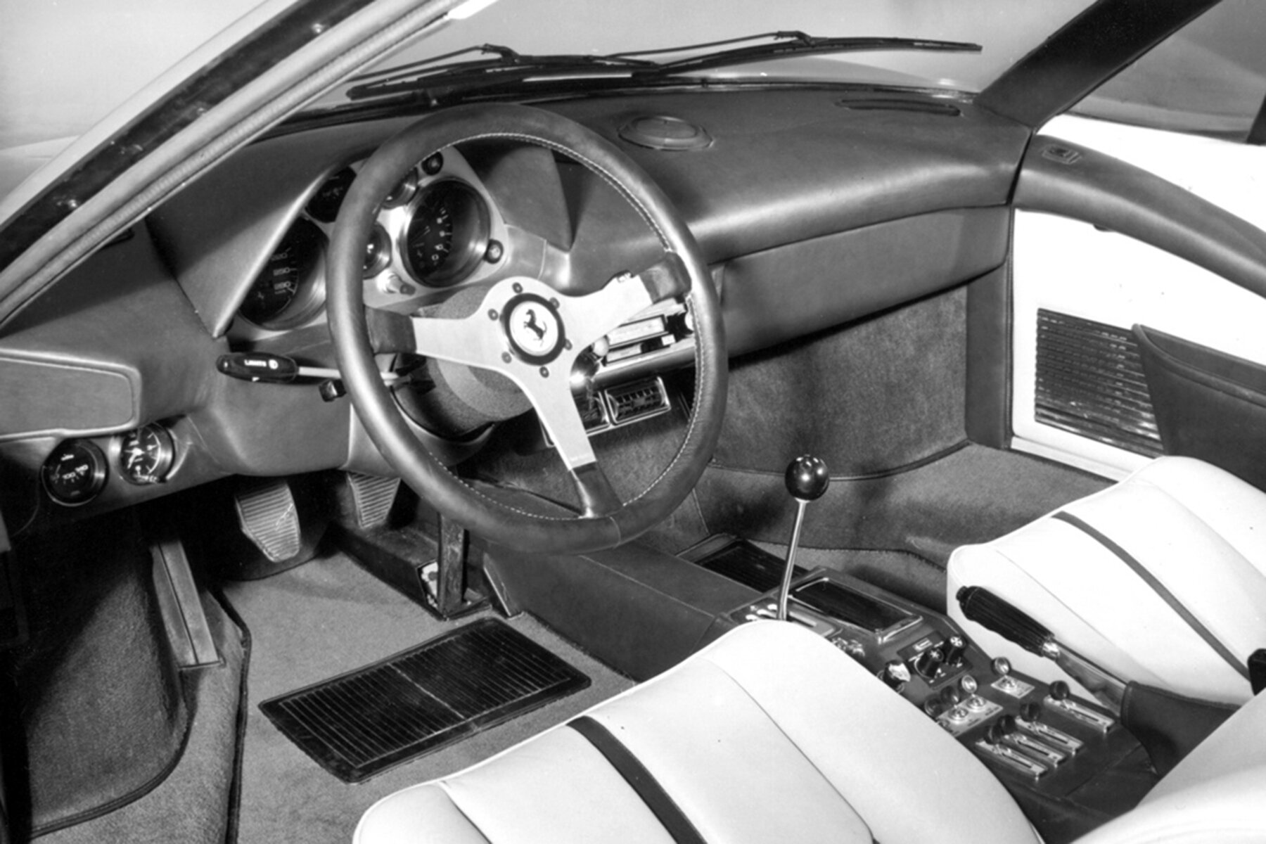 Ferrari 308 GTB Fibreglass interior view