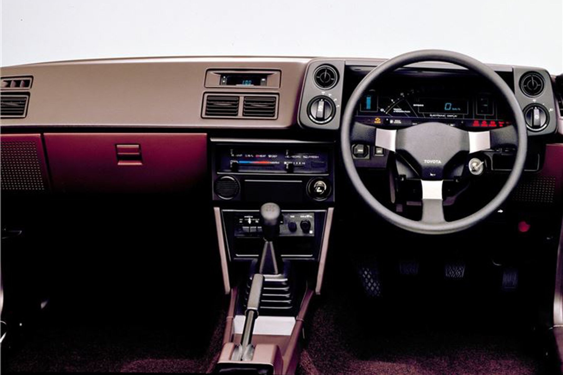 Toyota Corolla GT (AE86) interior is an angular, all-plastic affair – we love it