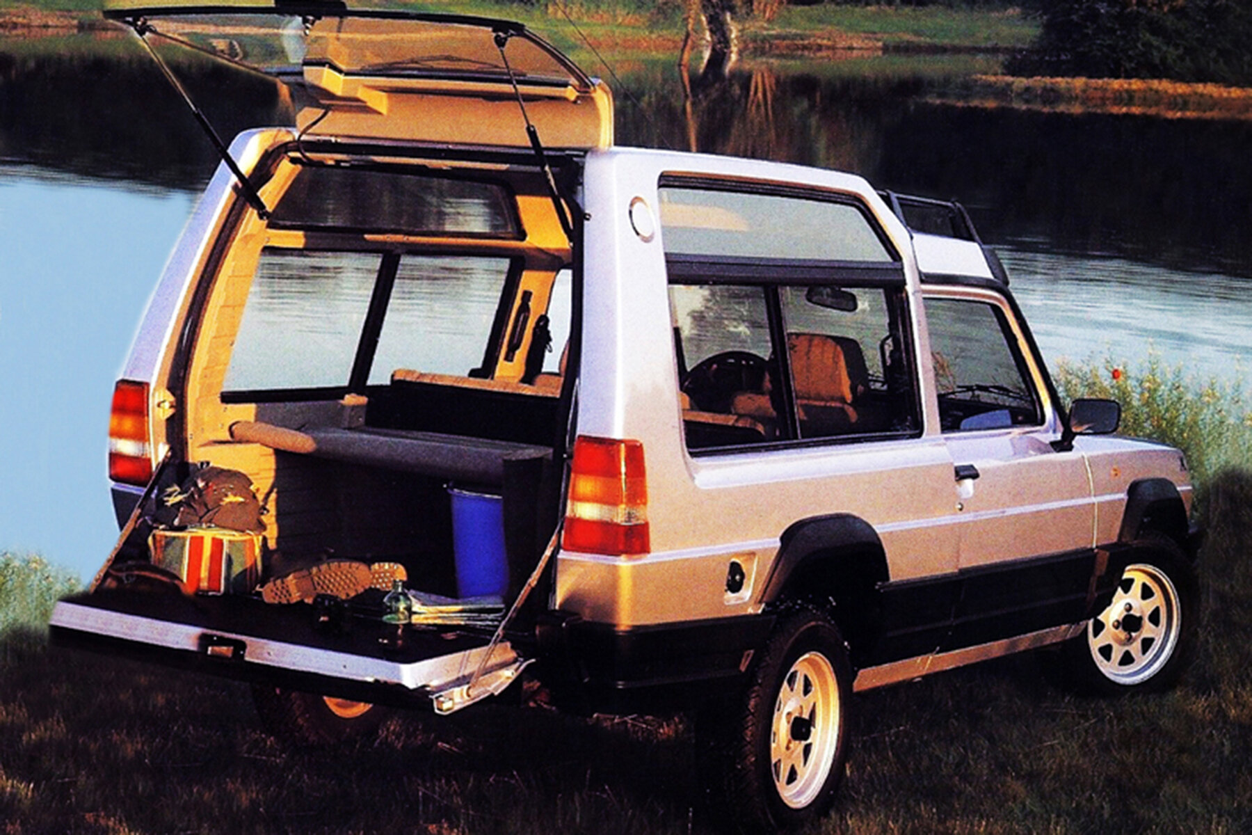 Matra Rancho was based on a van, which shows when you open the split-level tailgate.