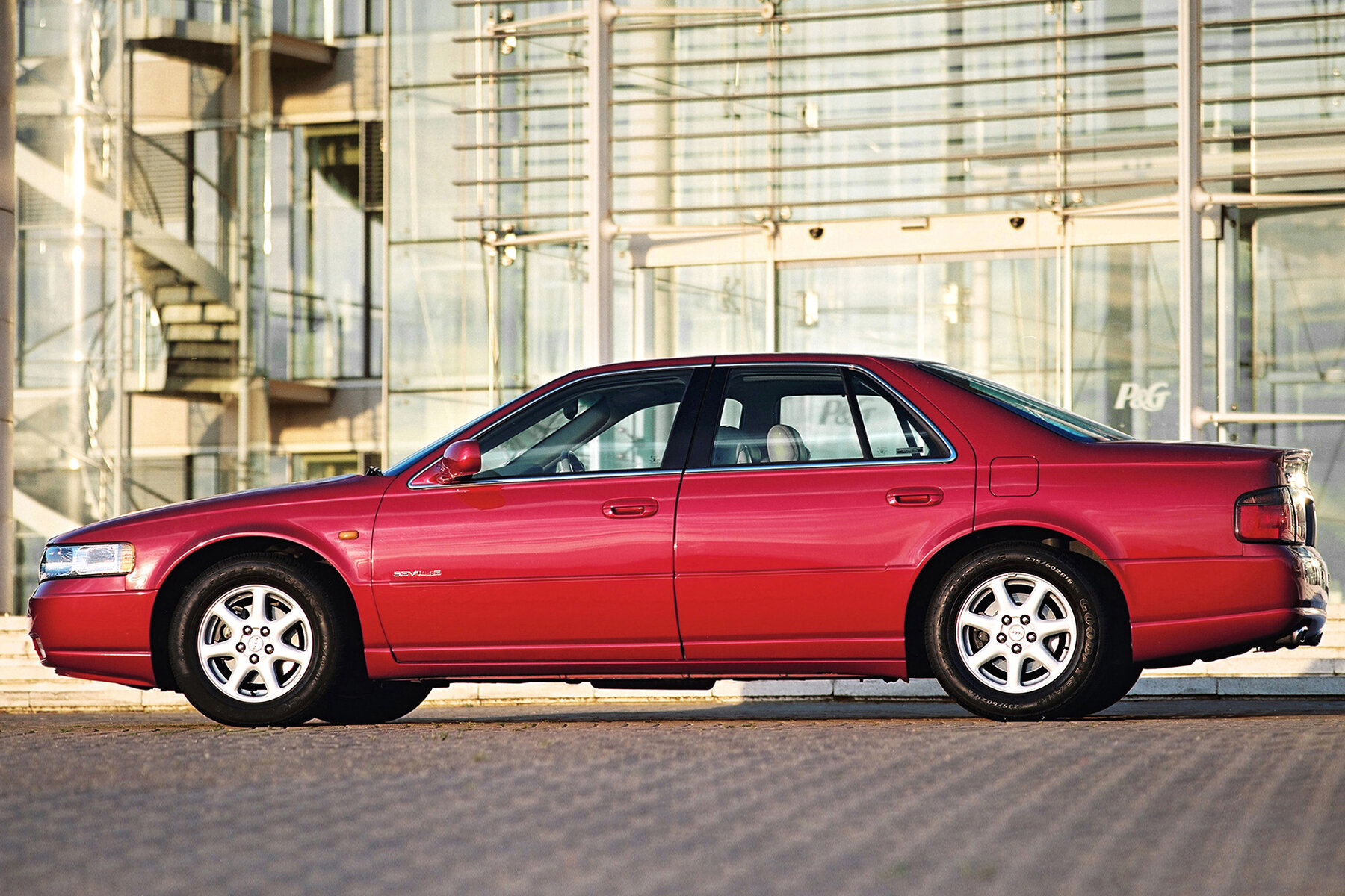 cadillac_seville_sts_11.jpg