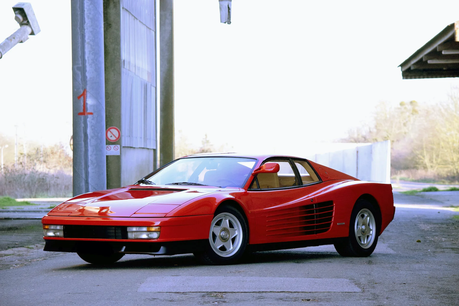 ferrari_testarossa_28.jpeg