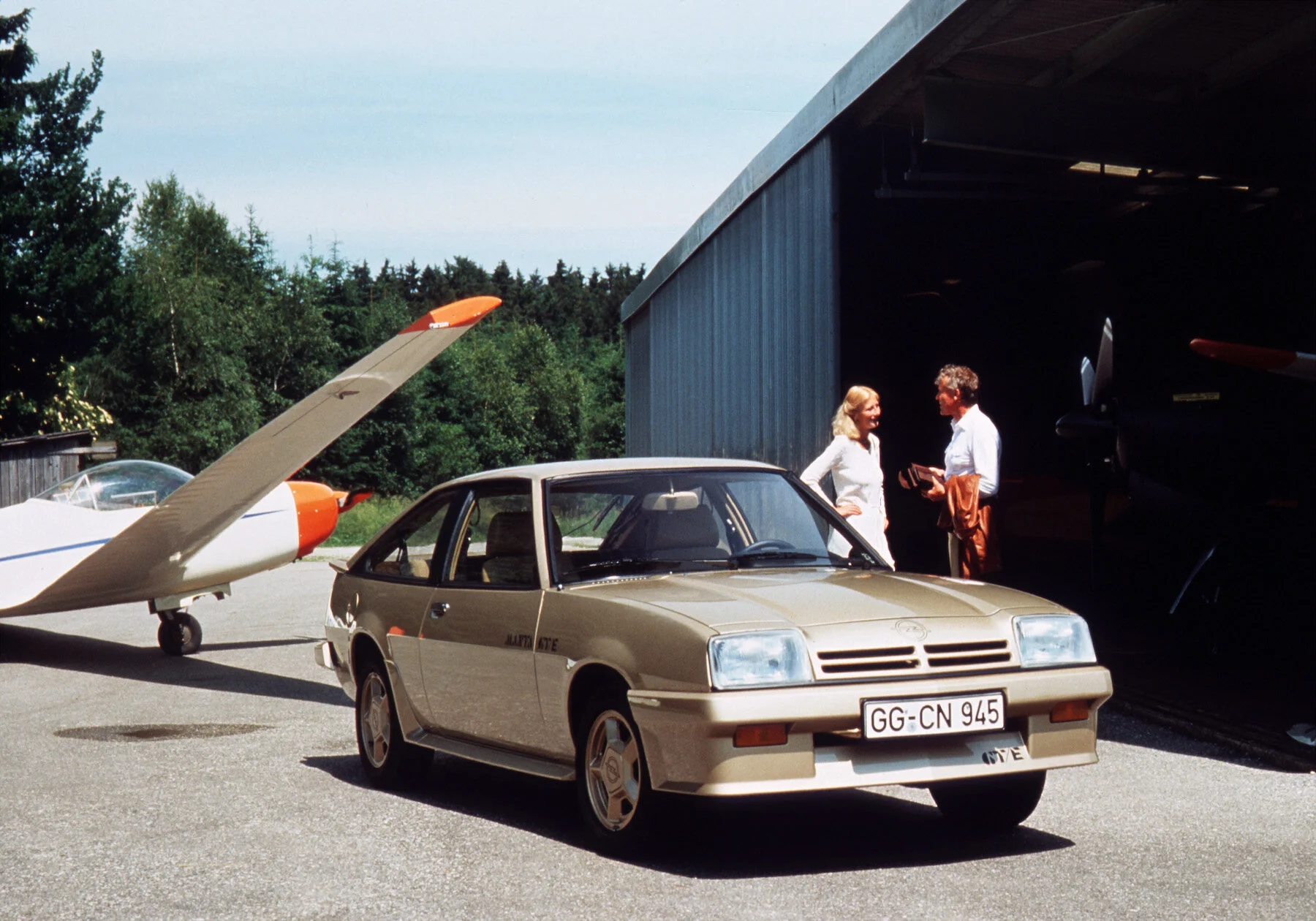 opel_manta_cc_gt_e_8.jpeg