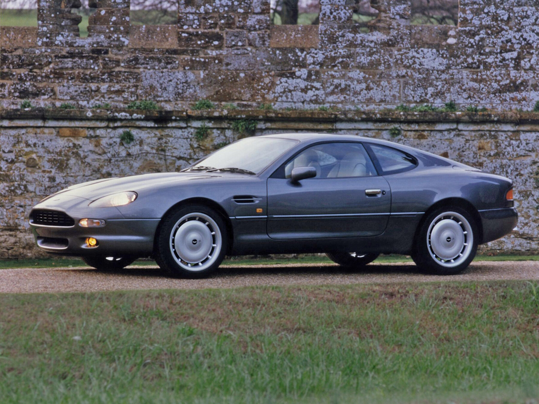 30 июля 1994. 1995 Aston Martin db7.