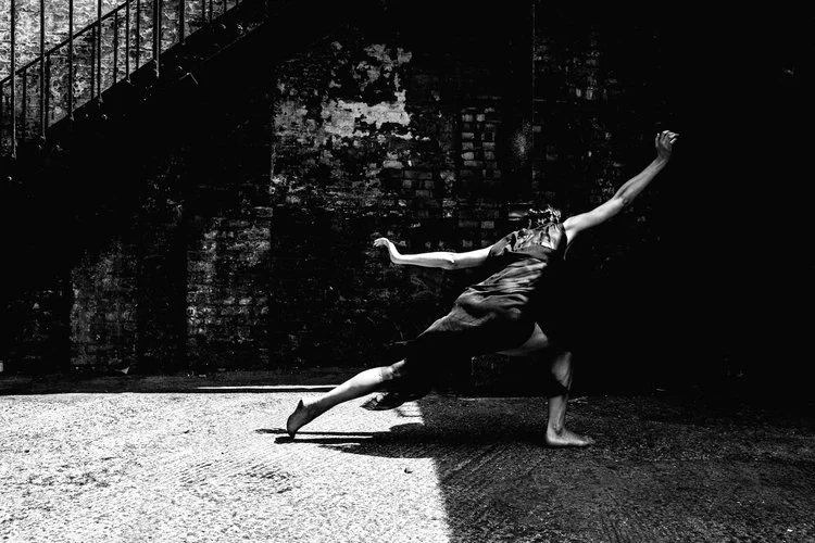 Rachel+Burn_Threshold+landscape+print+1_Credit+Ben+Hopper.jpg