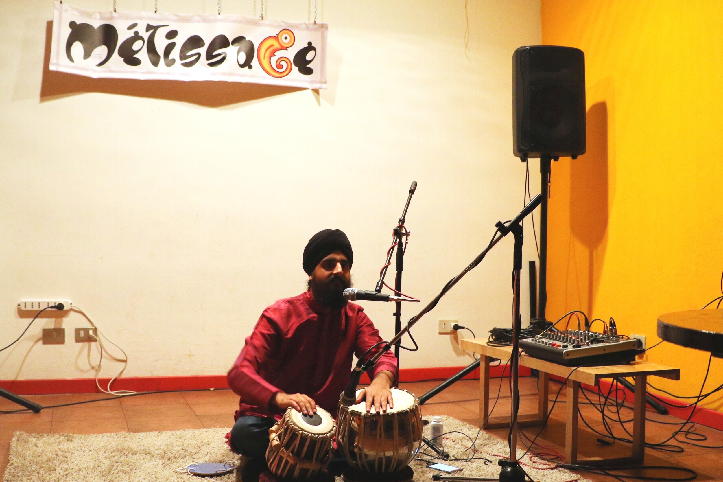 Gurdain Singh Rayatt performing at Mediterranea, Milan 2015