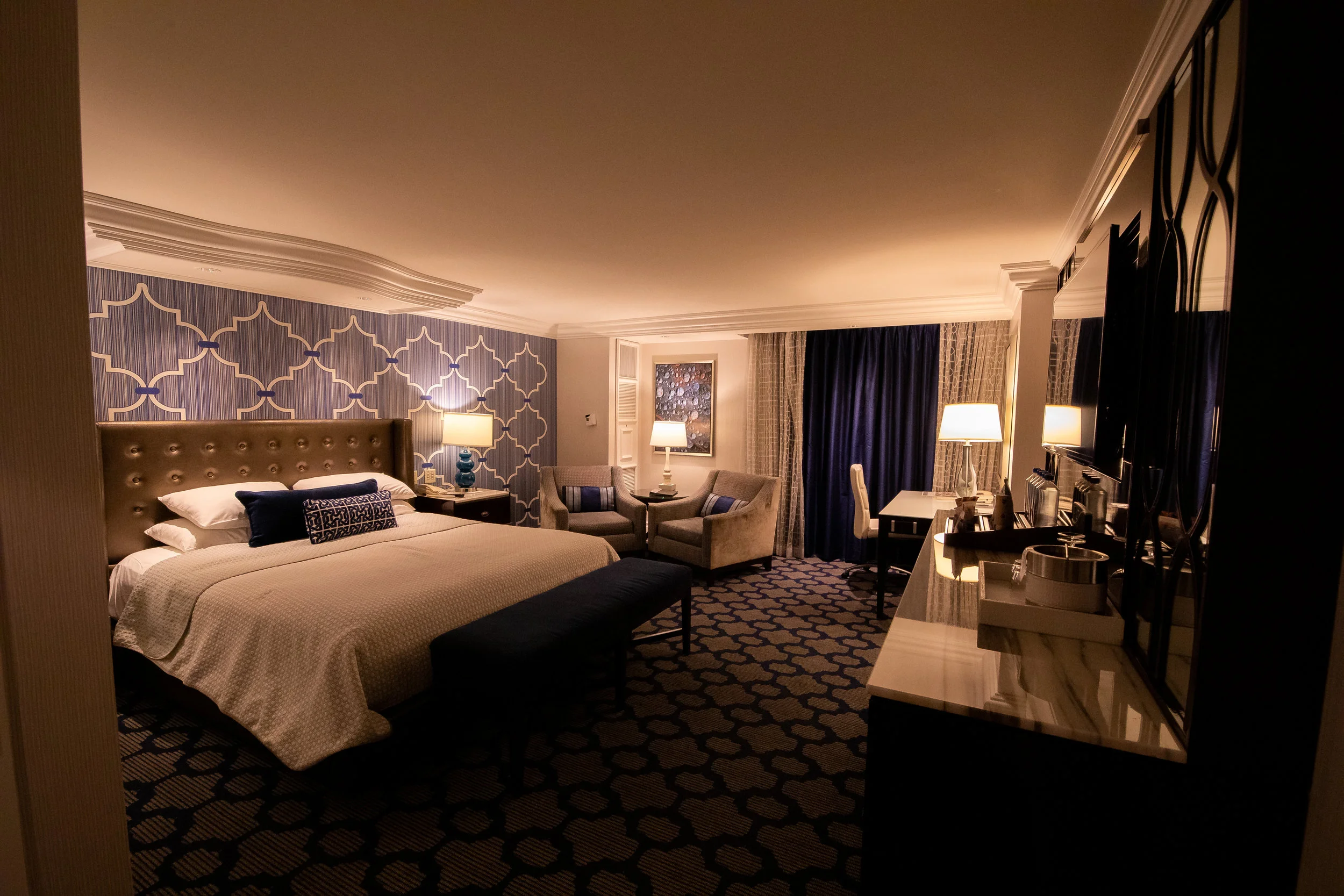 154_jennierootphotography_VEGAS.jpg