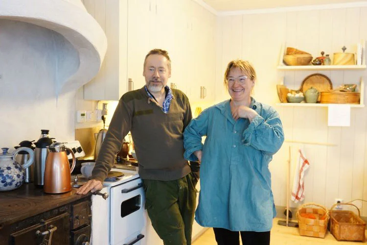 Jens and Ylva are a couple who built their own house and grows much of their own food. They also import eco grains for their community.