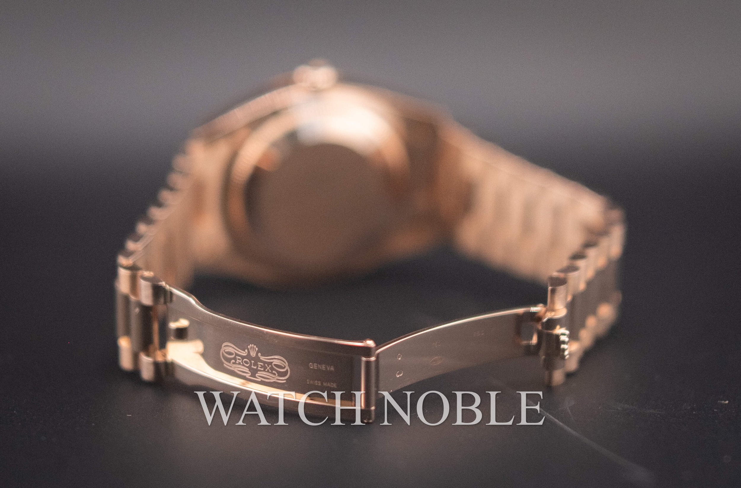 Pre-owned Rolex Day-Date 36 Brown Ombre Diamond Dial Bezel 18K Rose Gold President 128235