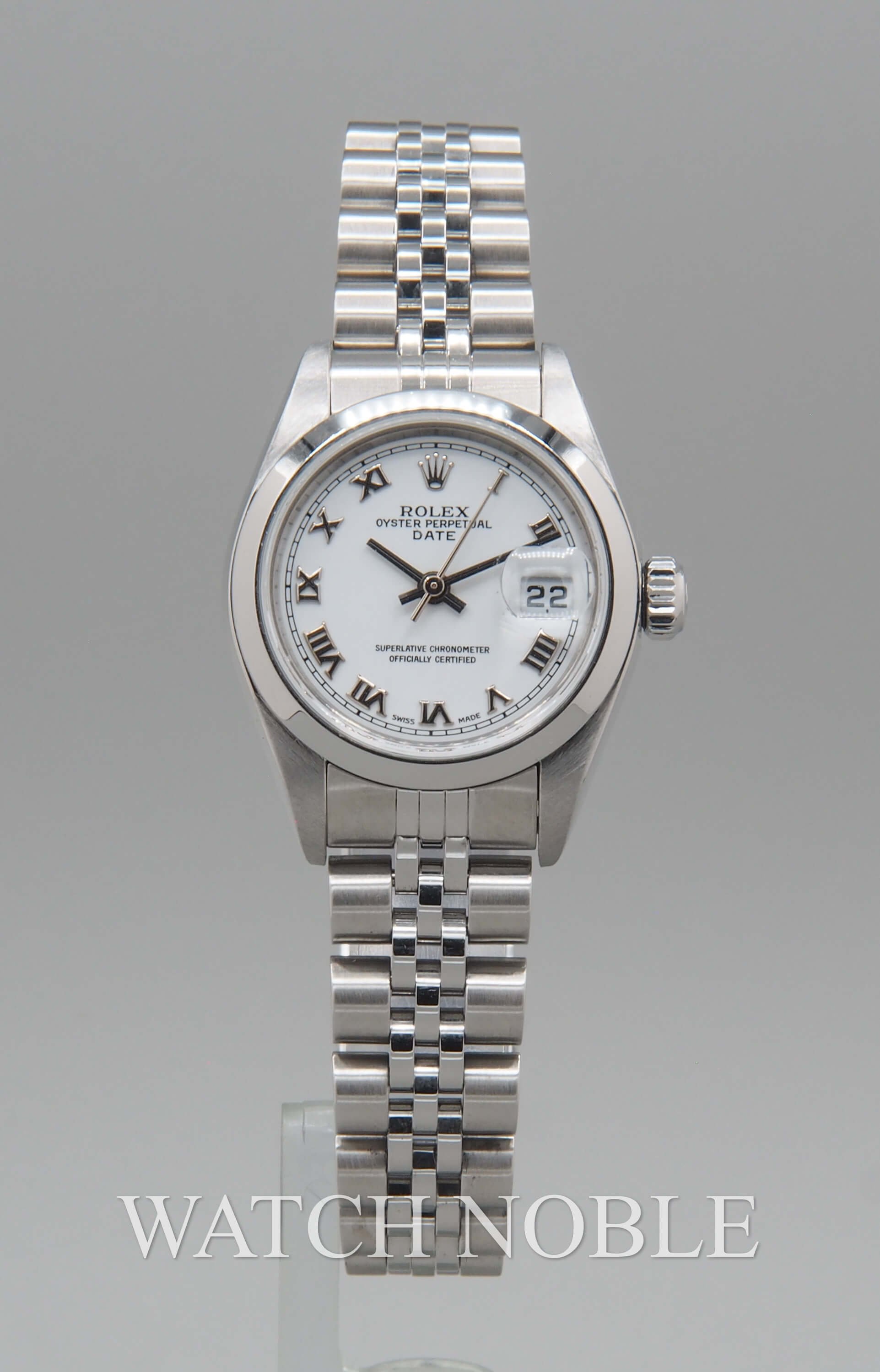 Pre-owned Rolex Oyster perpetual Date White Dial Stainless Steel 26mm on Jubilee Bracelet 79160.