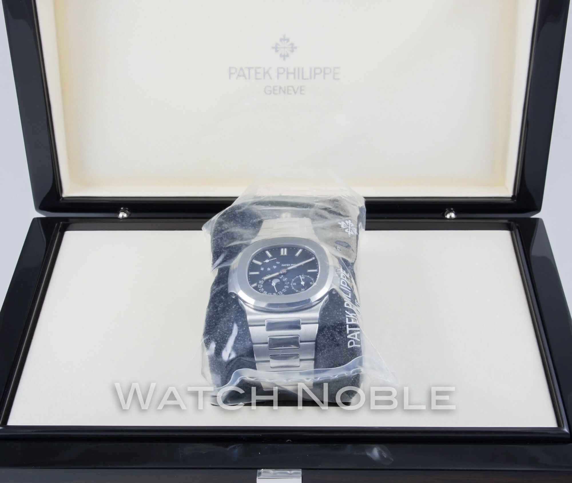 Patek Philippe Nautilus Black-Blue Dial Stainless Steel 5712/1A-001 