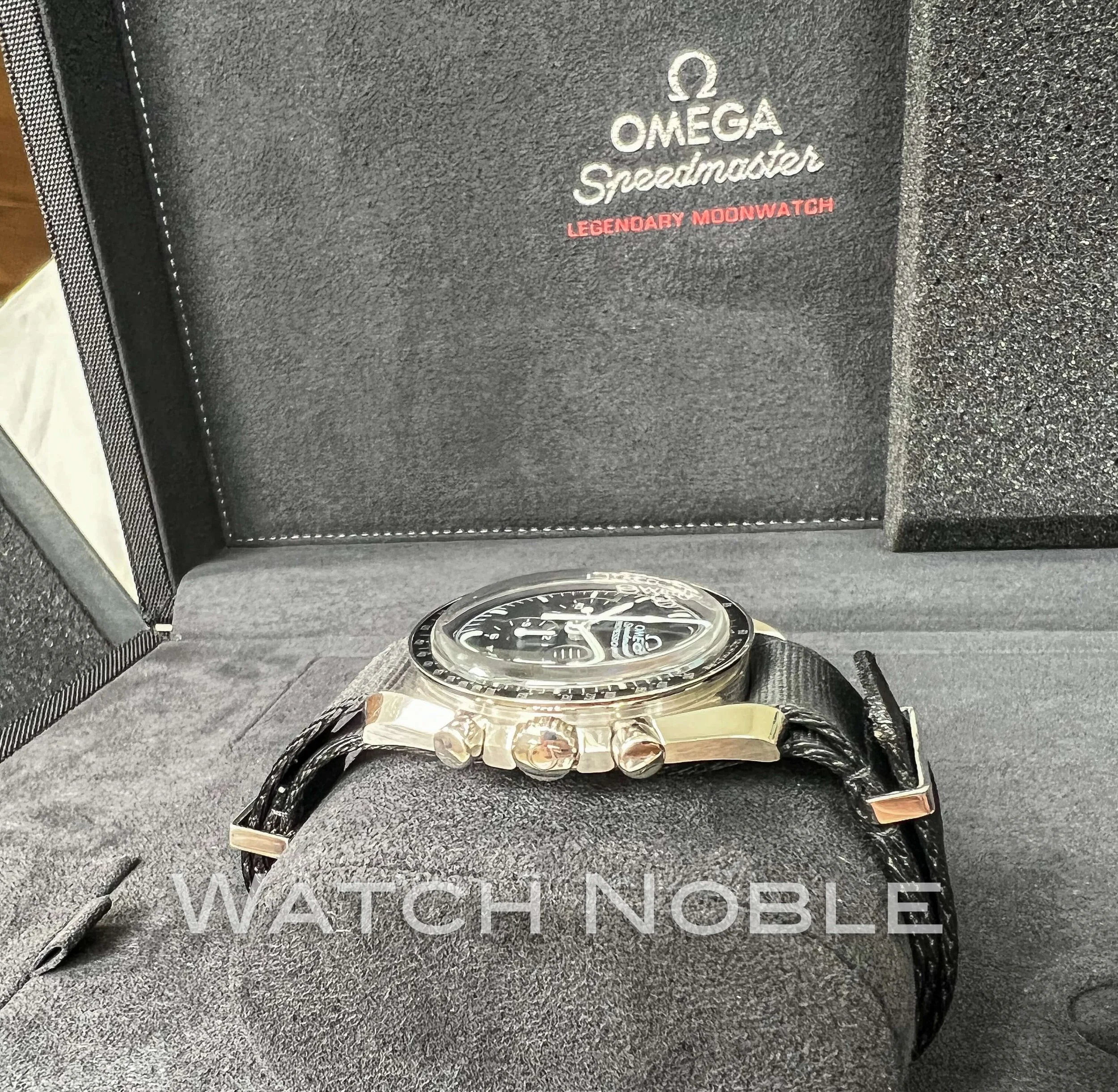 Pre-owned Omega Speedmaster Professional Moonwatch 311.30.42.30.01.005-9