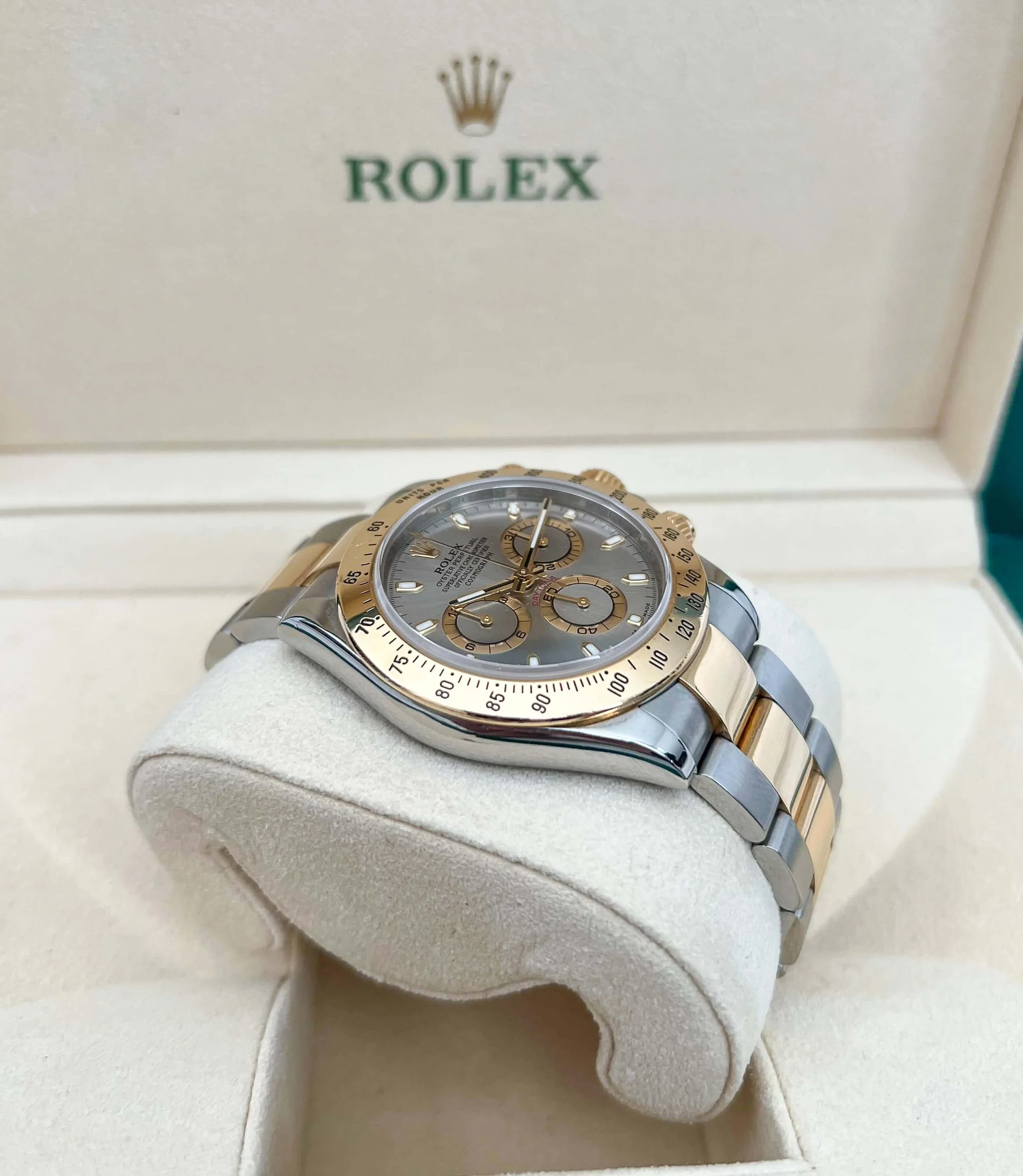 Pre-owned Rolex Cosmograph Daytona Steel and 18K Yellow Gold Silver Dial 116523-5