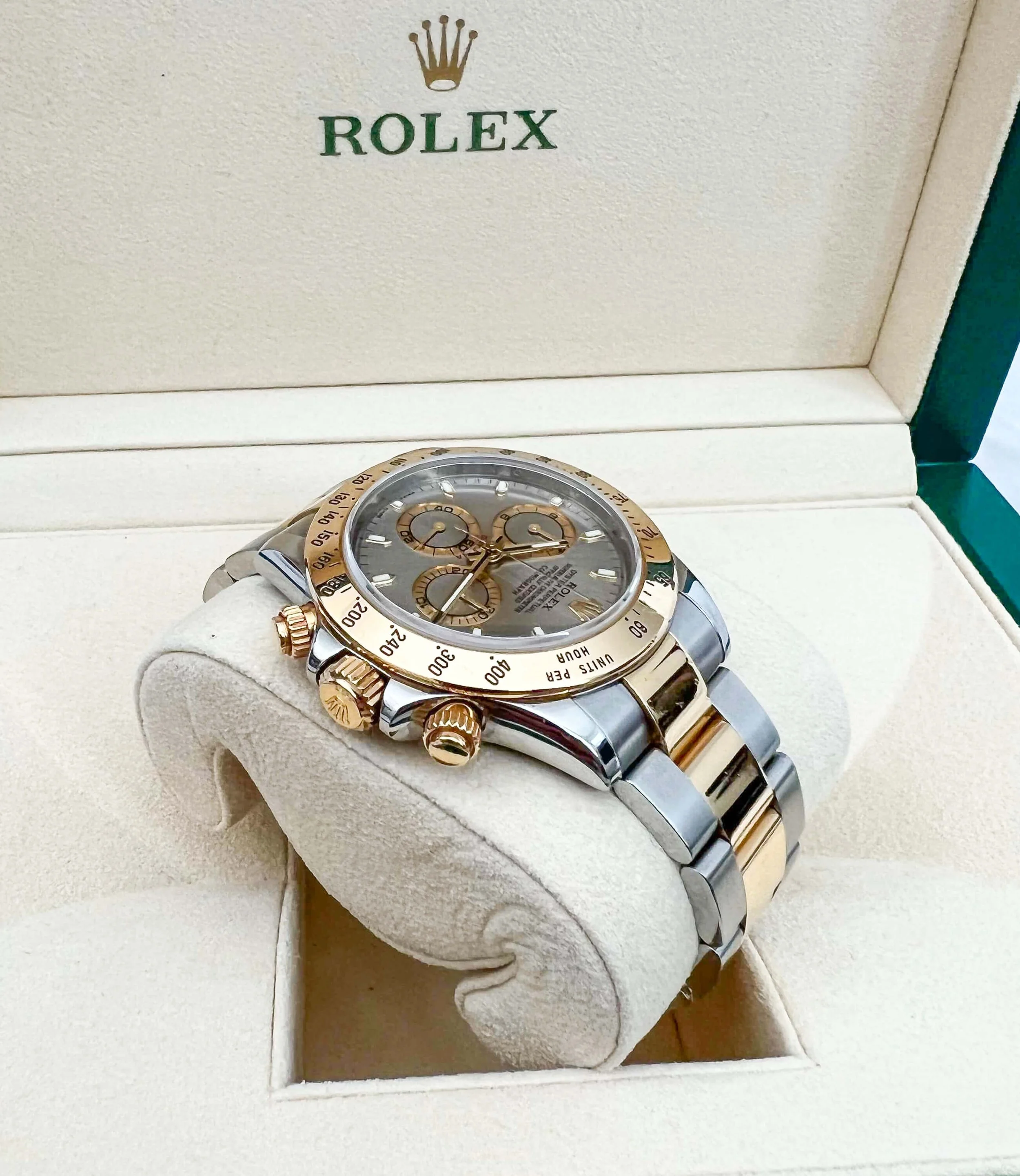 Pre-owned Rolex Cosmograph Daytona Steel and 18K Yellow Gold Silver Dial 116523-8