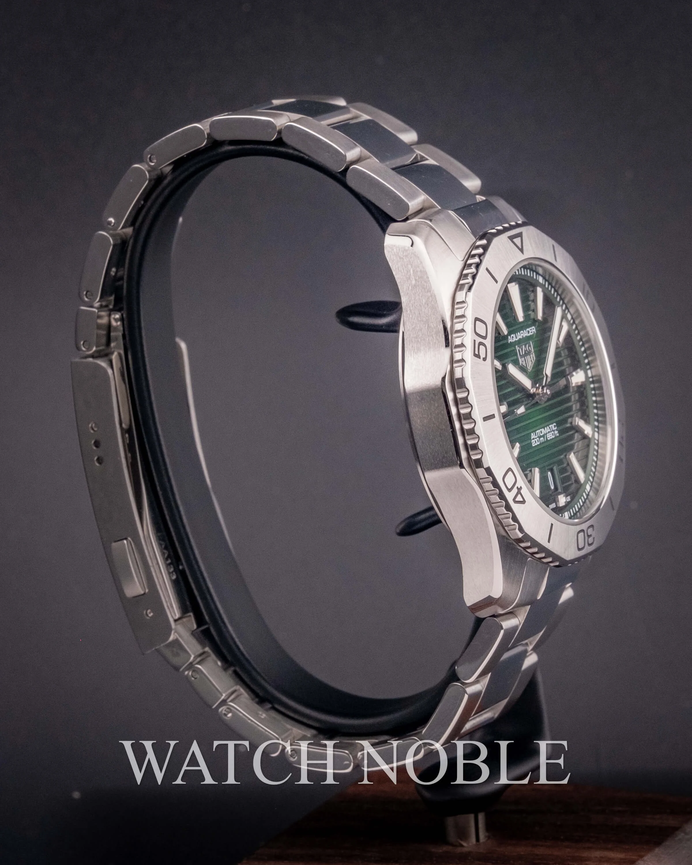 TAG Heuer Aqua Racer Professional 200 Caliber 5 WBP2115.BA0627