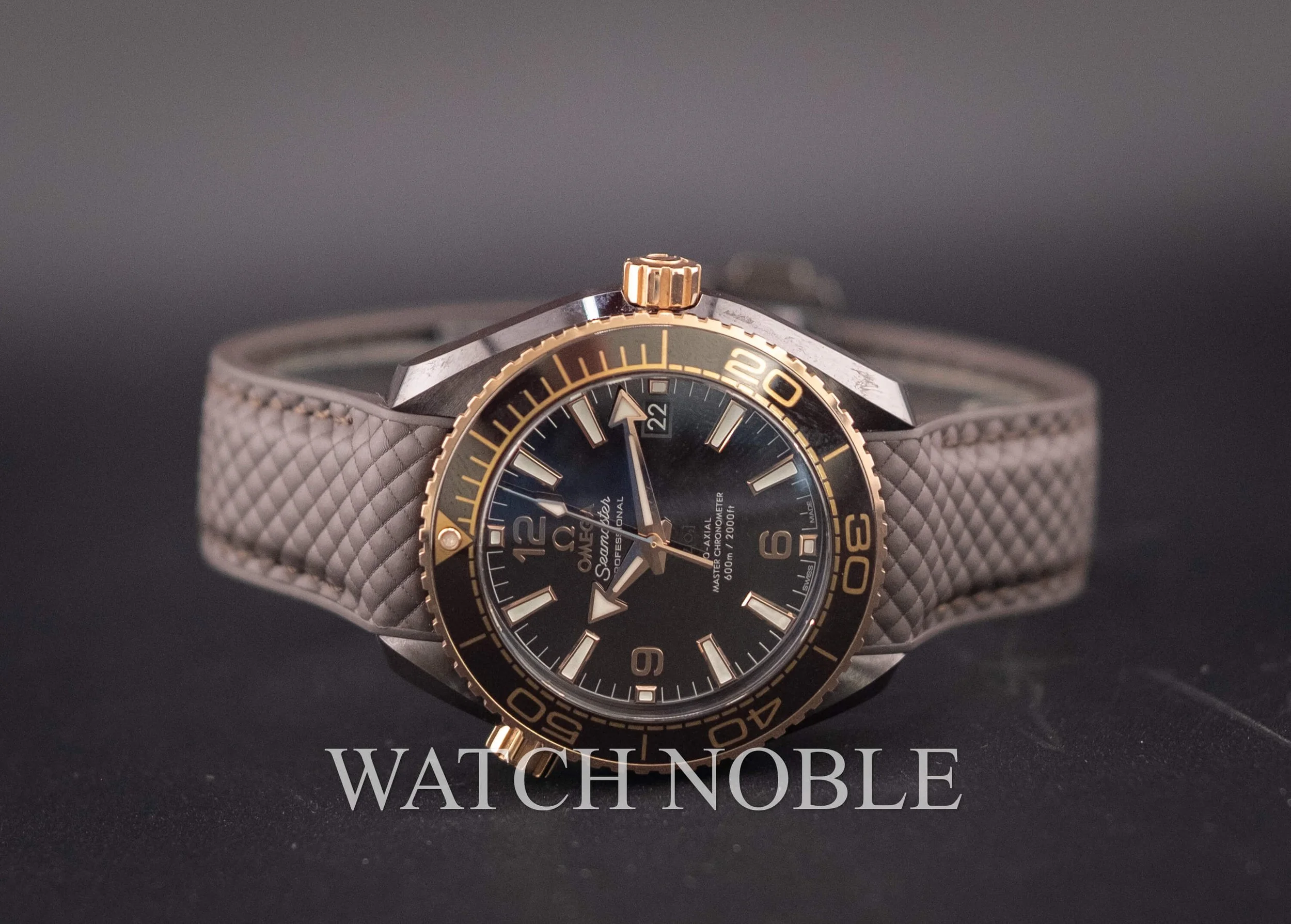 Omega Seamaster Planet Ocean 600M Brown Dial Ceramic/ Rose Gold 39.5mm 215.62.40.20.13.001