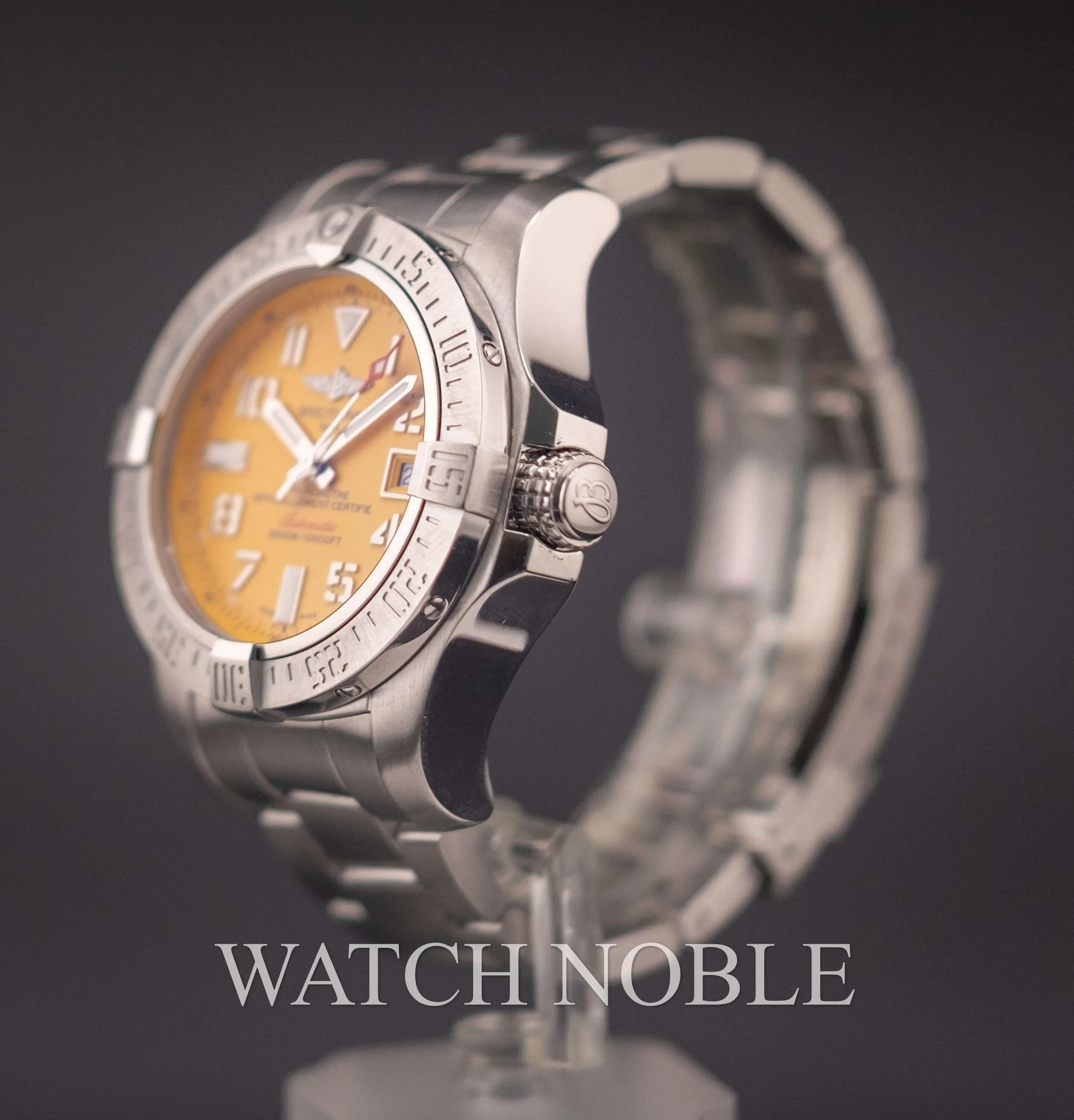 Pre-owned Breitling Avenger II Seawolf Yellow Dial A1733110/I519/169A