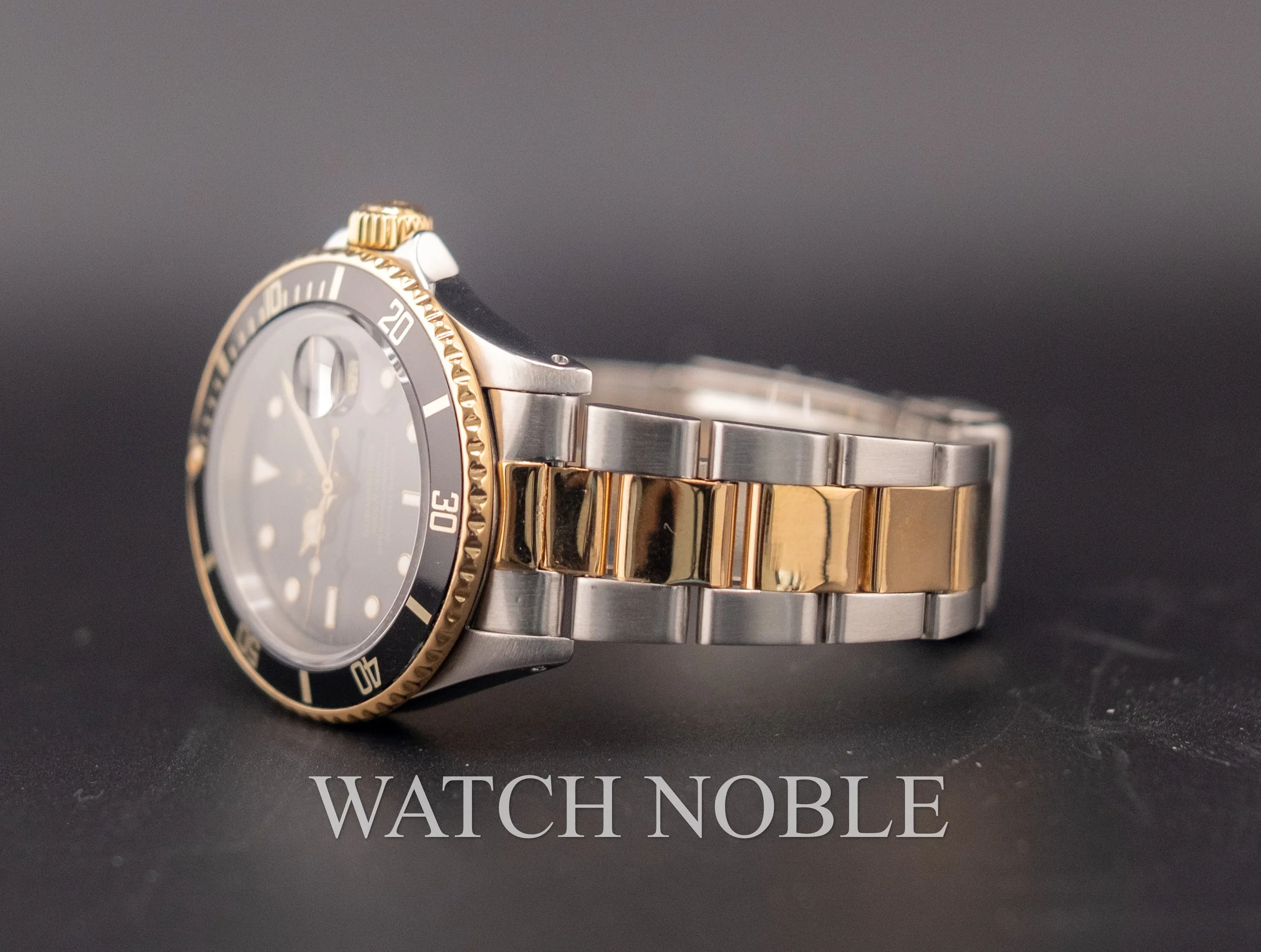 Pre-owned Rolex Submariner Date Black DIal 16613LN Stainless Steel/18K Gold