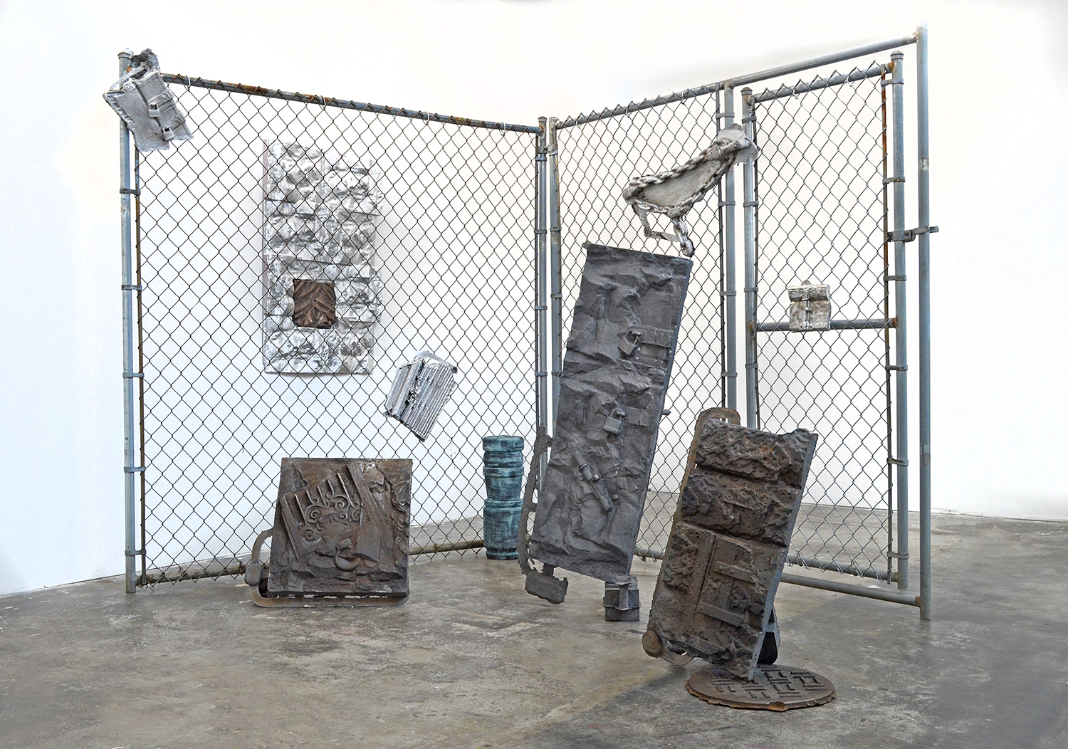 Paradoxical Objects