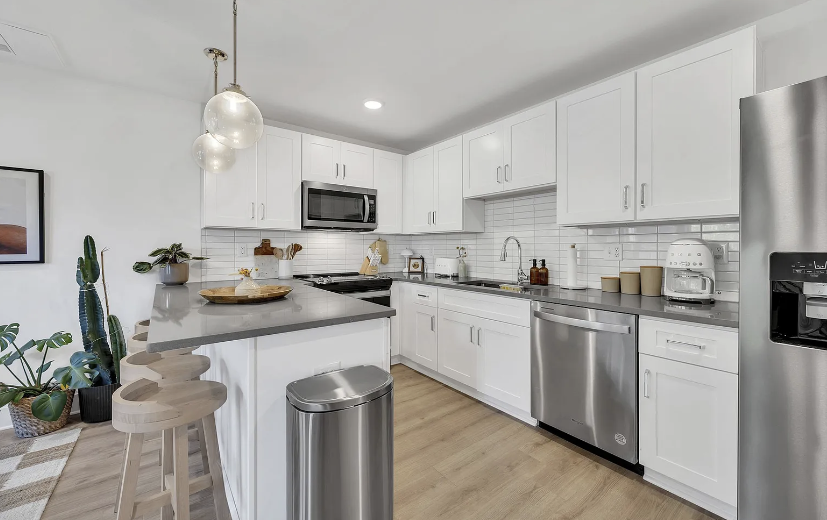 102 Duke St #34