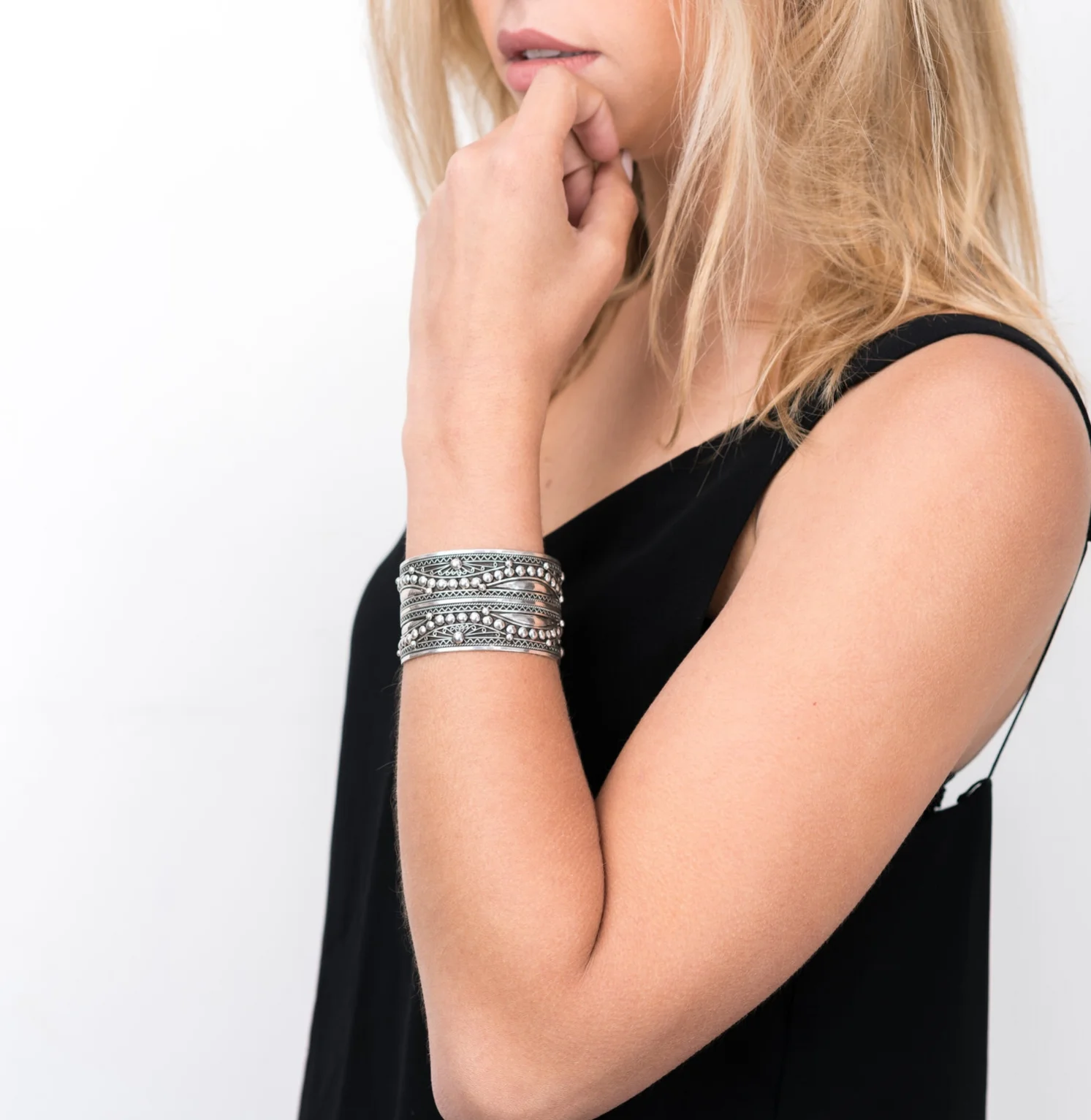 moroccan jewelry: handmade moroccan bracelet