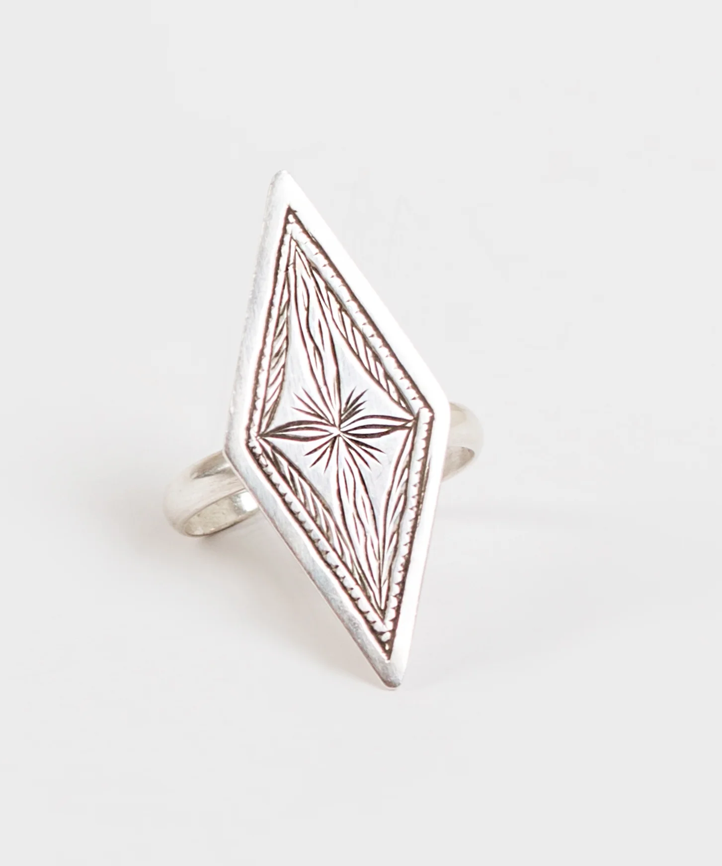 Moroccan Jewelry: Moroccan Ring in Silver
