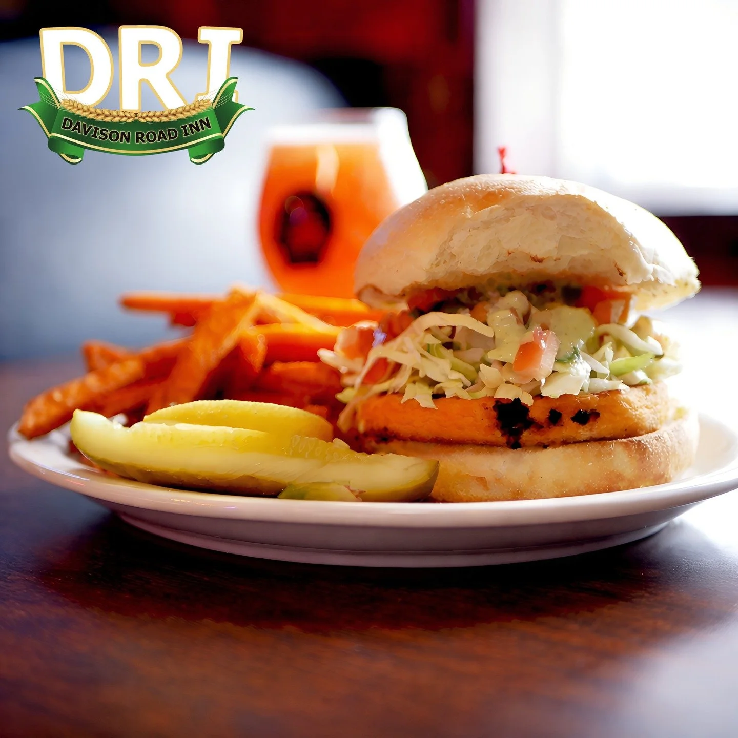 𝐖𝐡𝐨 𝐂𝐨𝐮𝐥𝐝 𝐆𝐨 𝐅𝐨𝐫 𝐀 𝐅𝐢𝐬𝐡 𝐅𝐫𝐲 𝐨𝐫 𝐚 𝐒𝐚𝐥𝐦𝐨𝐧 𝐁𝐮𝐫𝐠𝐞𝐫 𝐓𝐨𝐧𝐢𝐠𝐡𝐭?!🐟😋

𝗪𝗲 𝗮𝗹𝘀𝗼 𝗳𝗲𝗮𝘁𝘂𝗿𝗲 𝗼𝘂𝗿 𝗳𝘂𝗹𝗹 𝗳𝗶𝘀𝗵 𝗳𝗿𝘆 𝗱𝗶𝗻𝗻𝗲𝗿 𝗳𝗼𝗿 $𝟭𝟴.𝟵𝟵.
🐟 Comes with coleslaw, bread, &amp; side
🐟 Choose 