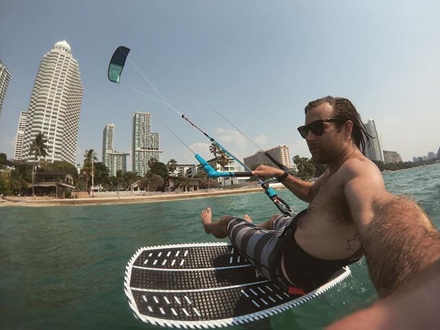 View from the office. @airushkites @dakine @mountainfitnesscenter #kiteboarding #kitesurfing #thailand