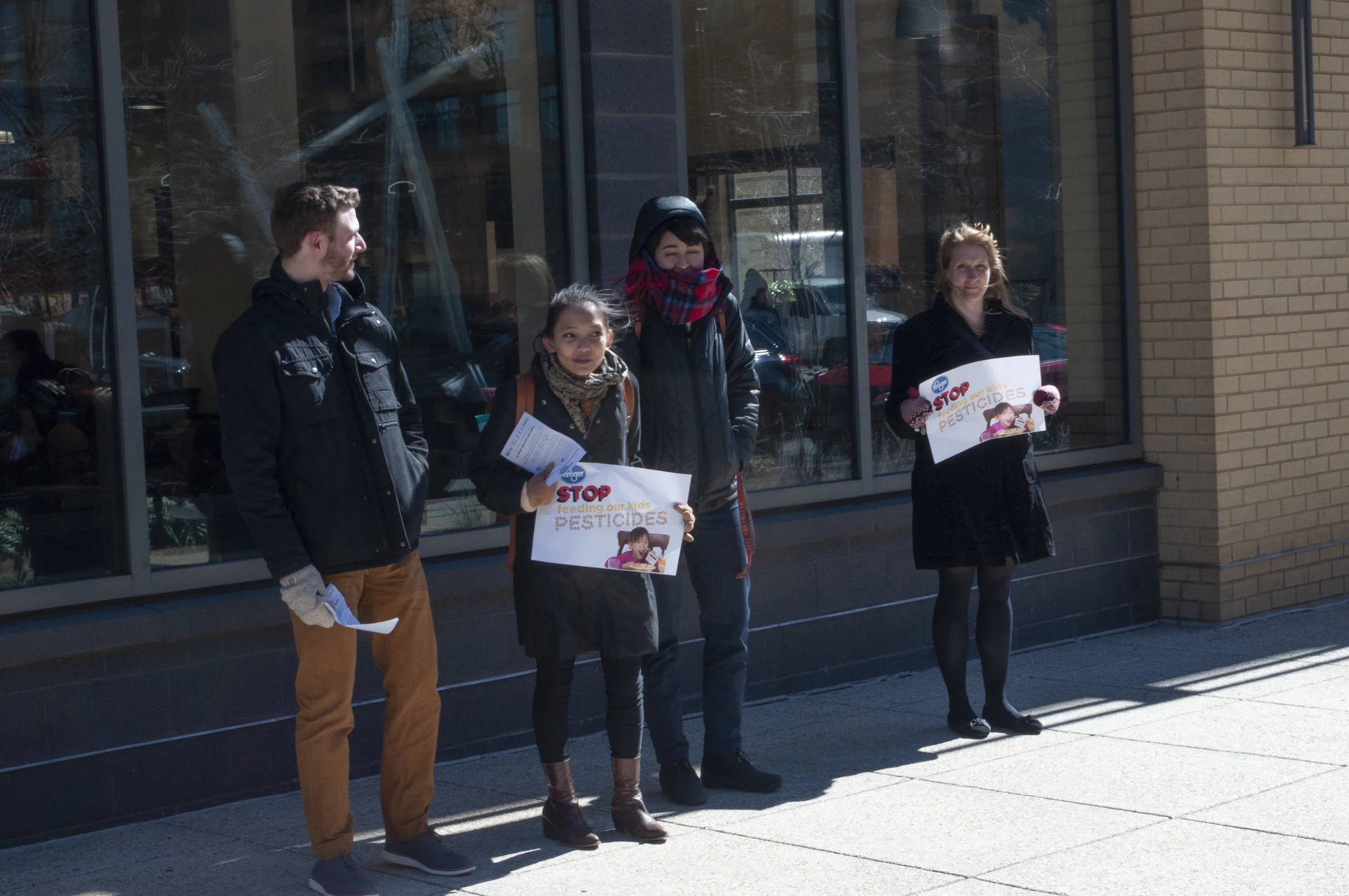 1201 First St Ne, Constitution Ave NE, Washington, DC 20002 | 02252019Members from Friends of the Earth U.S., Beyond Pesticides, and Endangered Species Coalition hand out flyers outside of the Harris Teeter in NoMa.