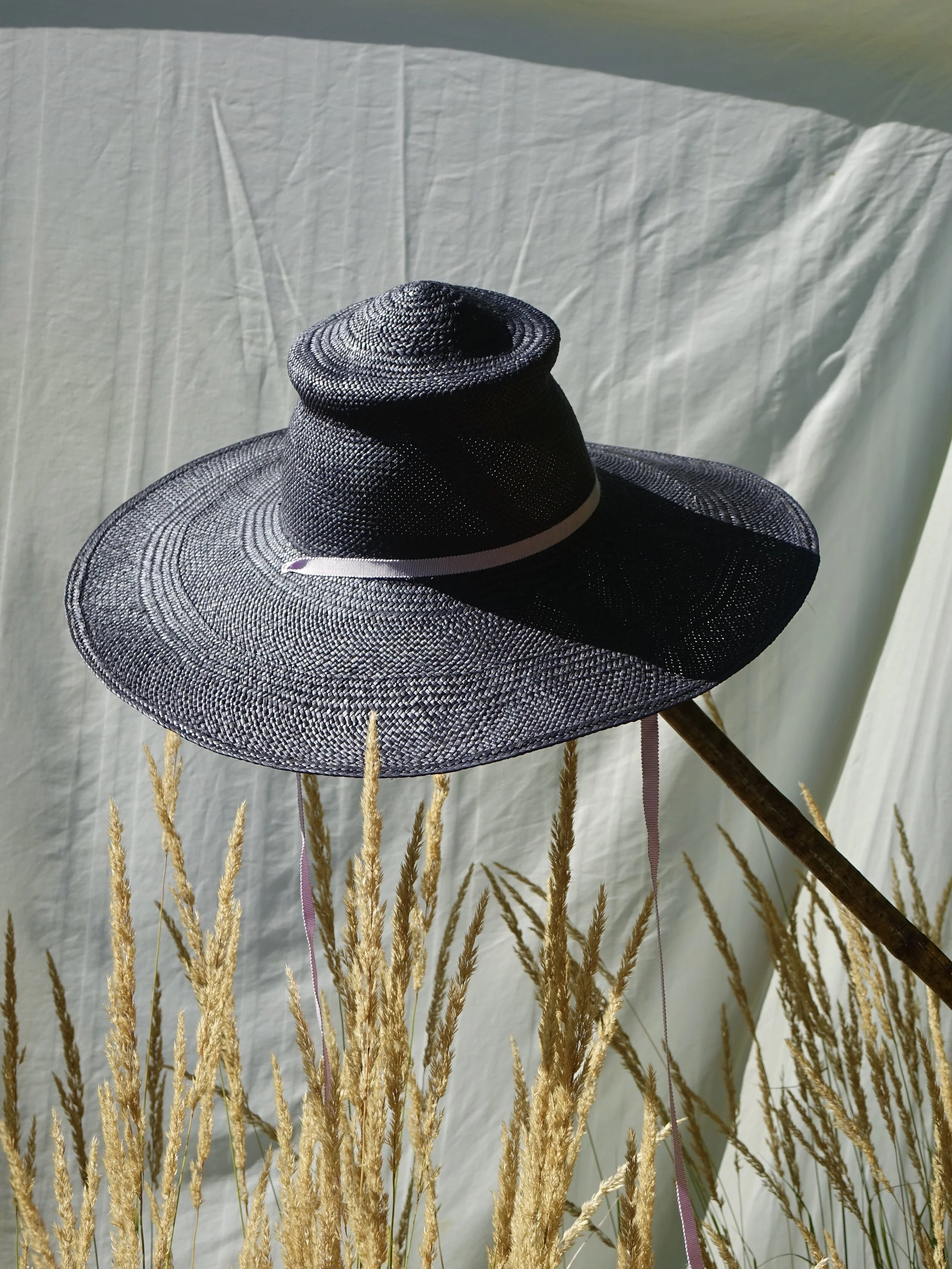 Amphora no. 1 - Kohl/lilac