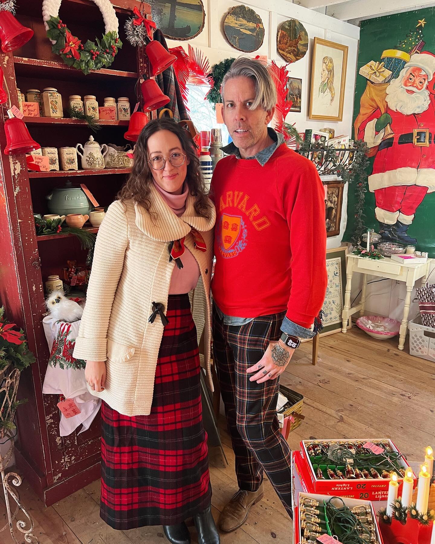 #SmallBusinessSaturday with the Clauses! Here at the Pink Blanket Barn til 4:00 today! 🎄 
4926 Vinehill Rd, Excelsior MN #shopsmall #handmade #hats #hat #beret #makersofinstagram #kitsch #kitschmas #christmasshopping