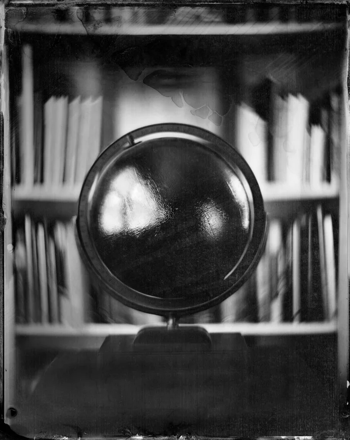 Black Globe