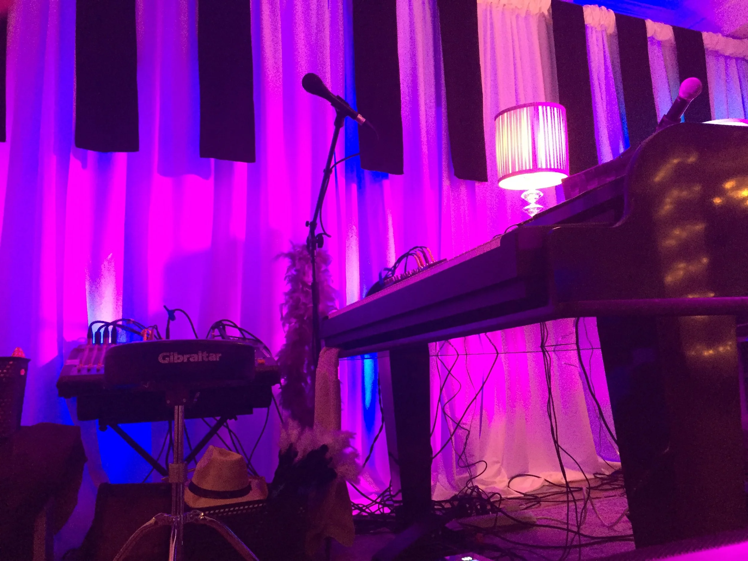 KEYS TO THE CITY * DUELING PIANO SHOW * TO BENEFIT SACRED HEART FOOD PANTRY