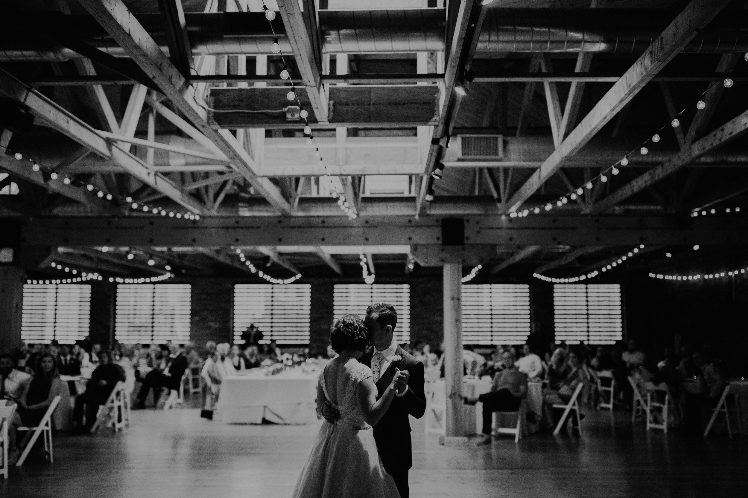 Cincinnati_Rhinegeist_Wedding_Andy_Katie-568.JPG