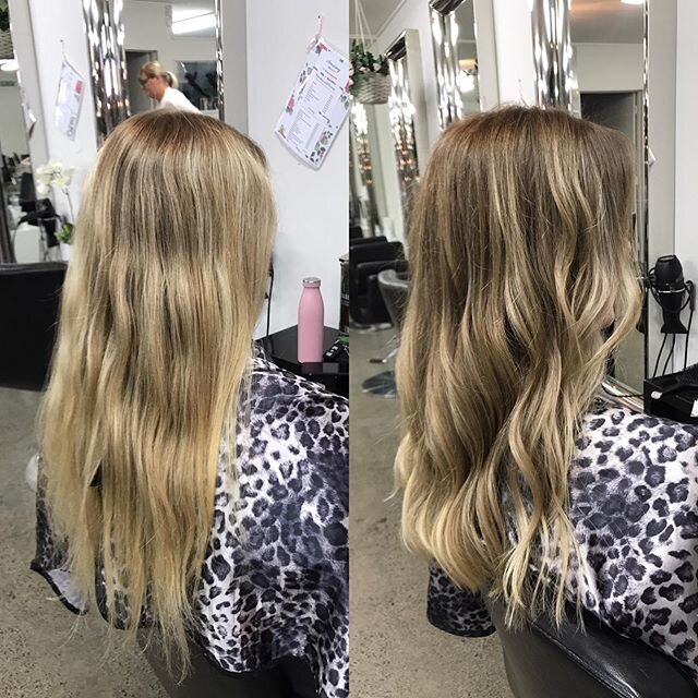 We changed it up this time on @jamie_hollinger and painted a darker root on for some depth 💕 super low maintenance and healthy on the hair 🤞🏽 💛 #rootmelt #winterhair #thecollectivehairandbeauty