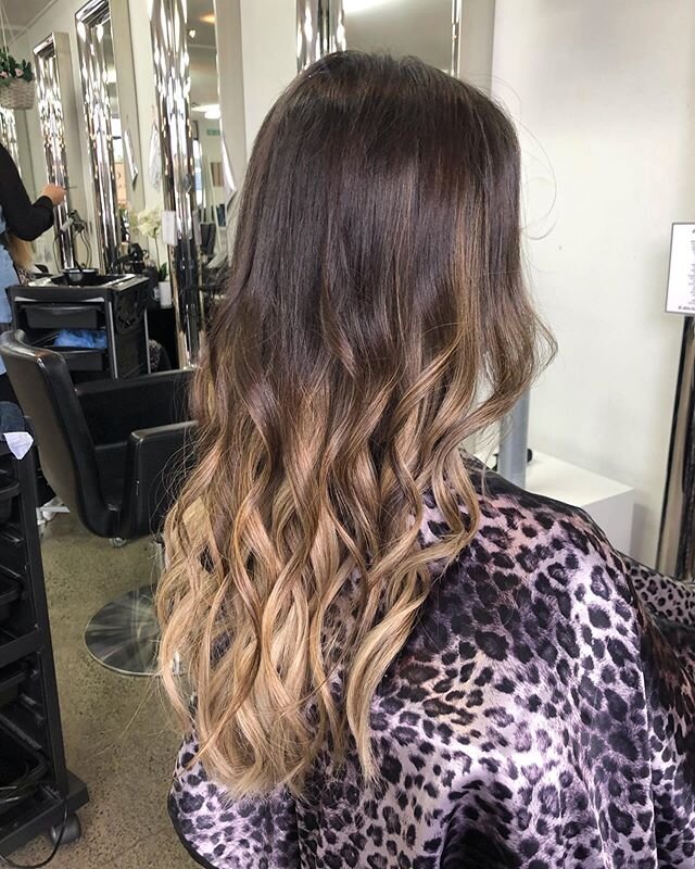 Balayage touch up , toner and GHD curls for @mirellexox 💥❣️ #thecollectivehairandbeauty #ghdhair #blondemeschwarzkopf