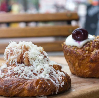 highst-credit-danyahenninger-danishes2-800x450.jpg