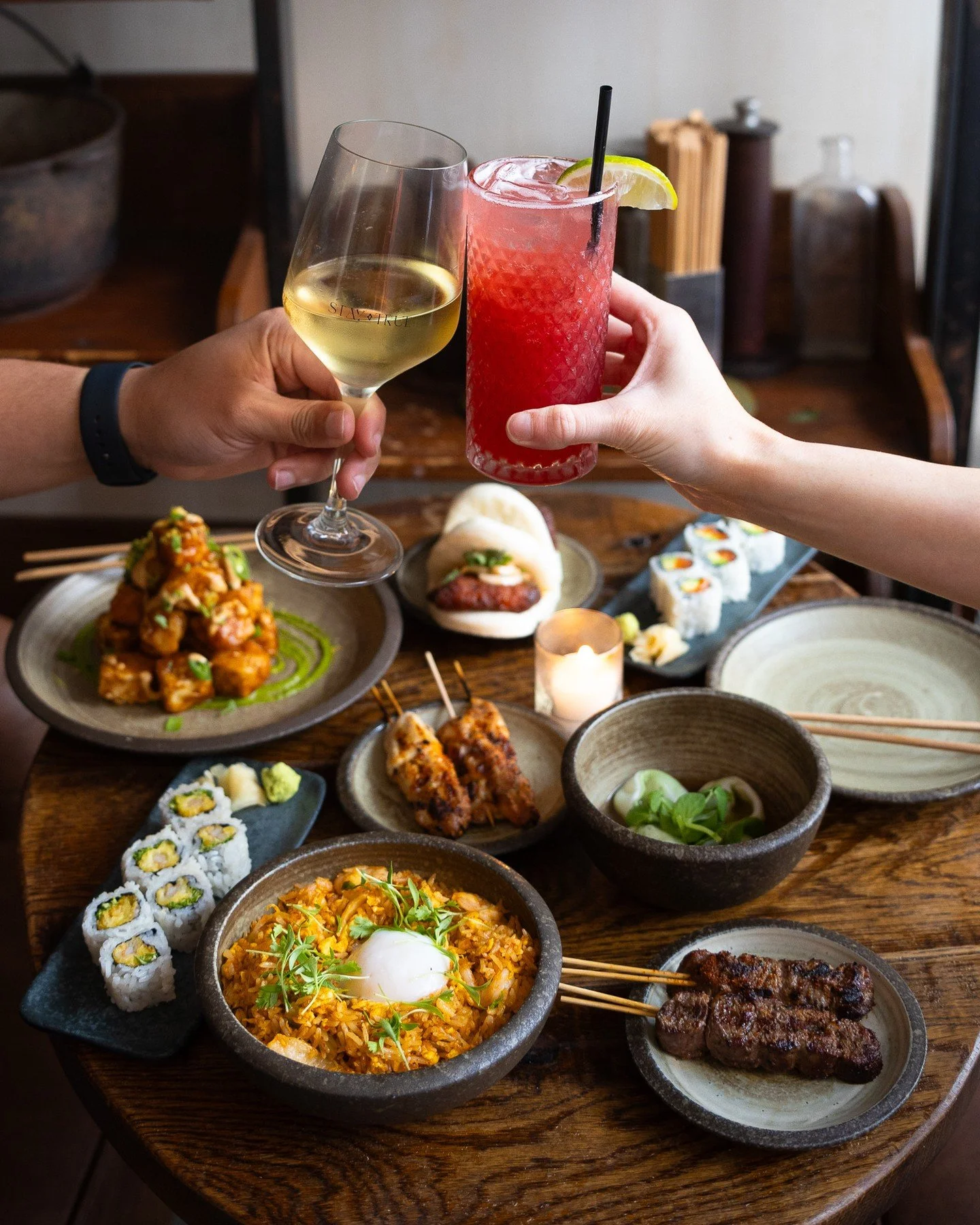 Good vibes, great plates, and even better drinks. 🍹✨⁠
Happy Hour at Double Knot is where sushi, skewers, and cocktails set the tone for the night.⁠
⁠
Grab your seat, raise a glass, and let&rsquo;s make tonight memorable. 🍣🥂⁠
📍 Double Knot Philade