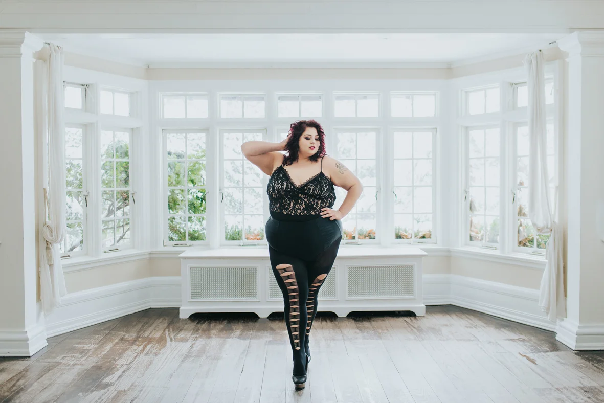 Jewelz-Journey-Bob-Rumball-Manor-Scandaleuyse-photography-Boudoir-Toronto-27.jpg