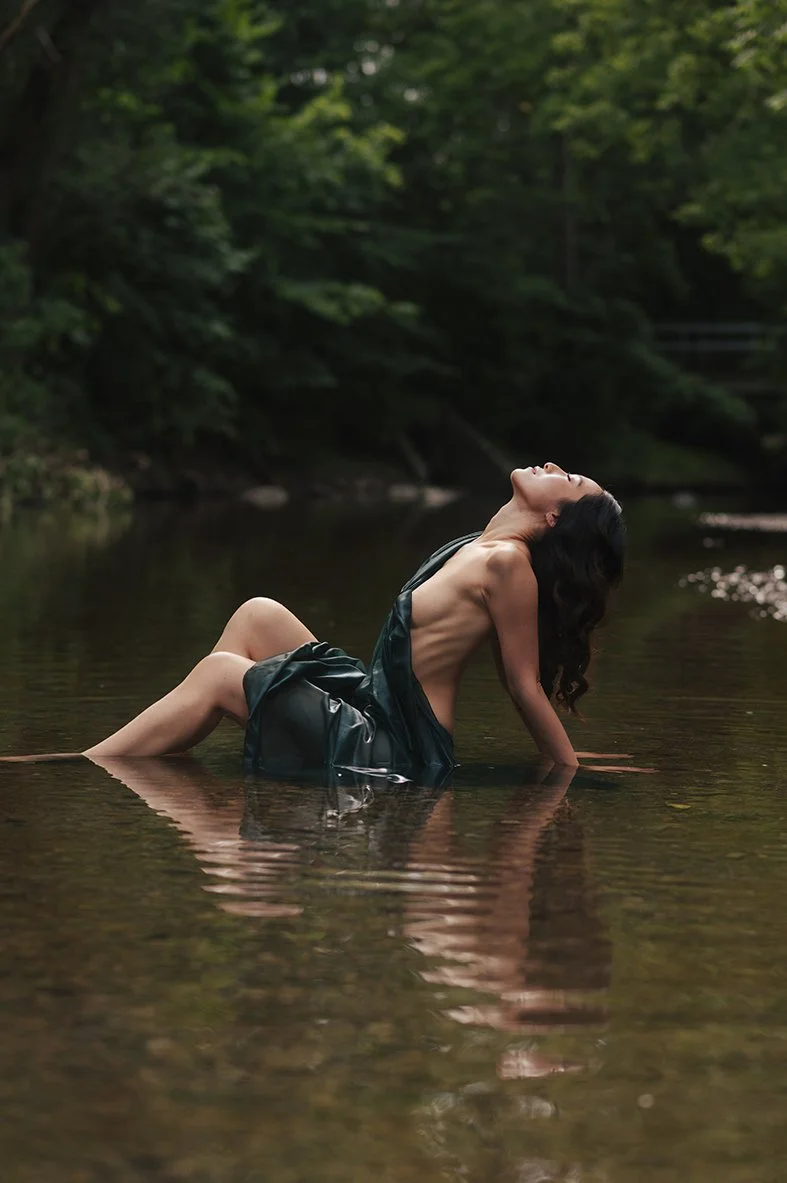outdoor-boudoir-toronto-west-scandaleuse-photography.jpg