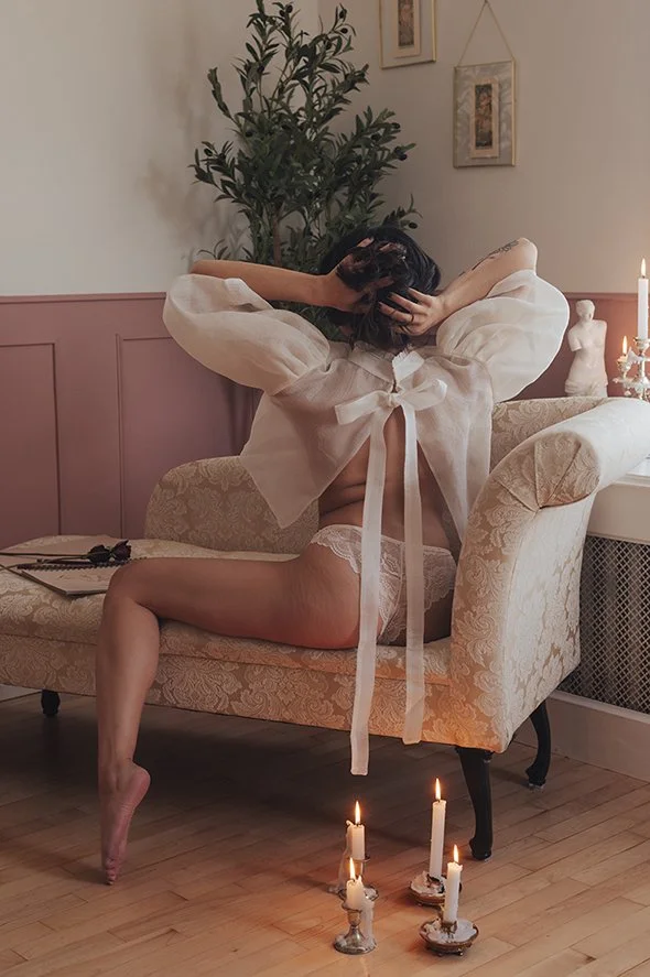 Step into our shoes as boudoir photographers...