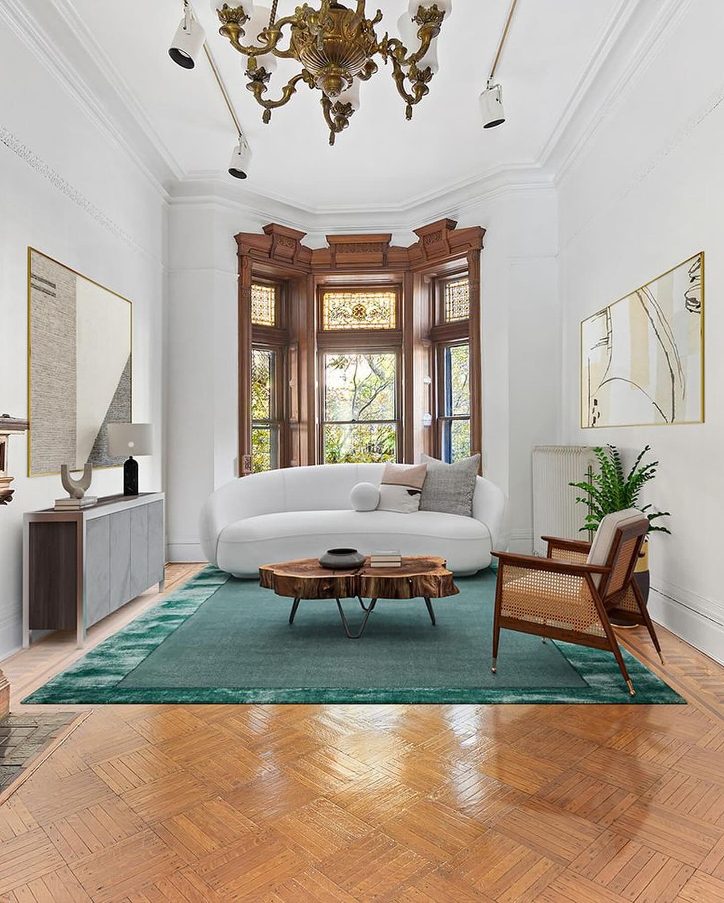This townhouse is the epitome of a legacy home - a place where countless memories are made ✨It&rsquo;s one of Park Slope&rsquo;s most historically significant residences, and in my view, one of the most stunning townhomes in Brooklyn. Now, it&rsquo;s