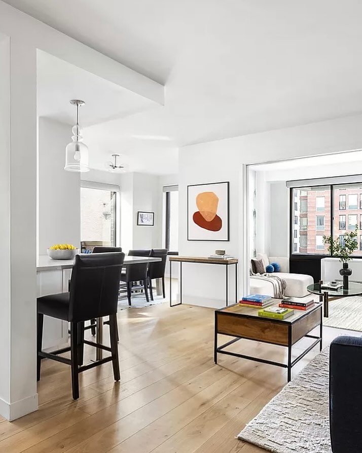 In contract before we even hit the market 🤝🏼🎉
Another off market deal for some special OG clients. 

50 East 89th, Street. 

#realestate #luxuryhomes #ues #uppereastside #nyc #cindyscholz