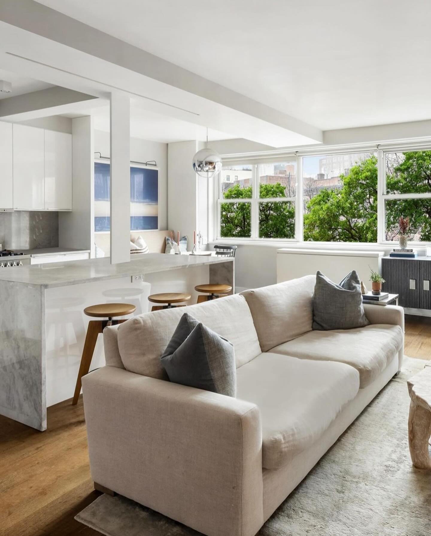 A thoughtfully renovated 3 bedroom and 2 bathroom home in the prestigious Bing &amp; Bing building. Offering northwest sunlight and views of Jackson Square Park. 

2 Horatio Street, 4JS
Offered at: $3,950,000

For more details please get in touch dir