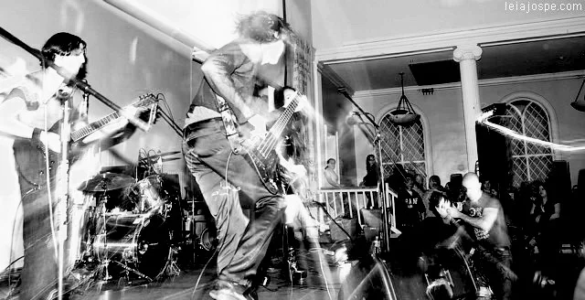 442627552_f604f79bec_oblackwhite.jpg