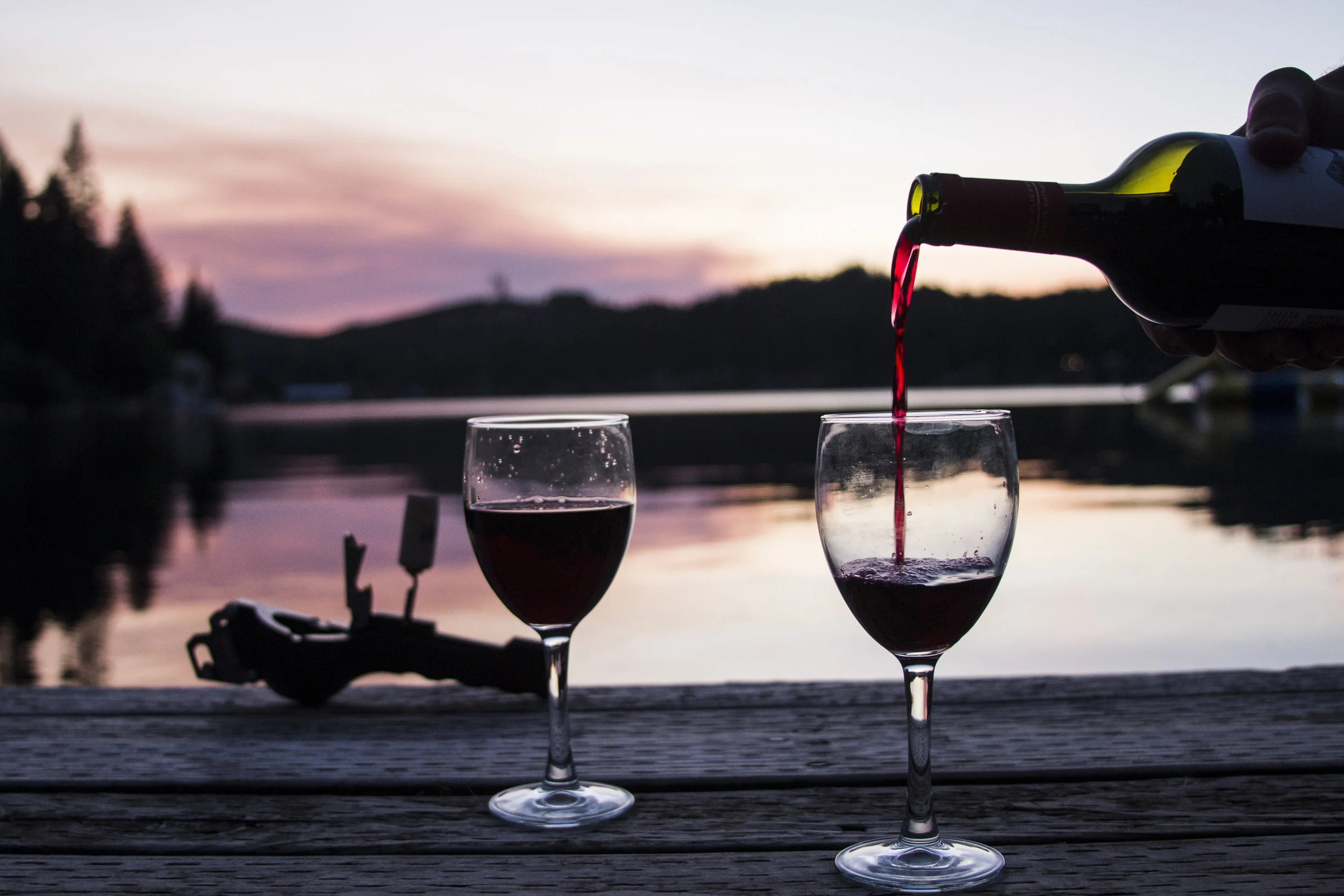 winepour2.jpg
