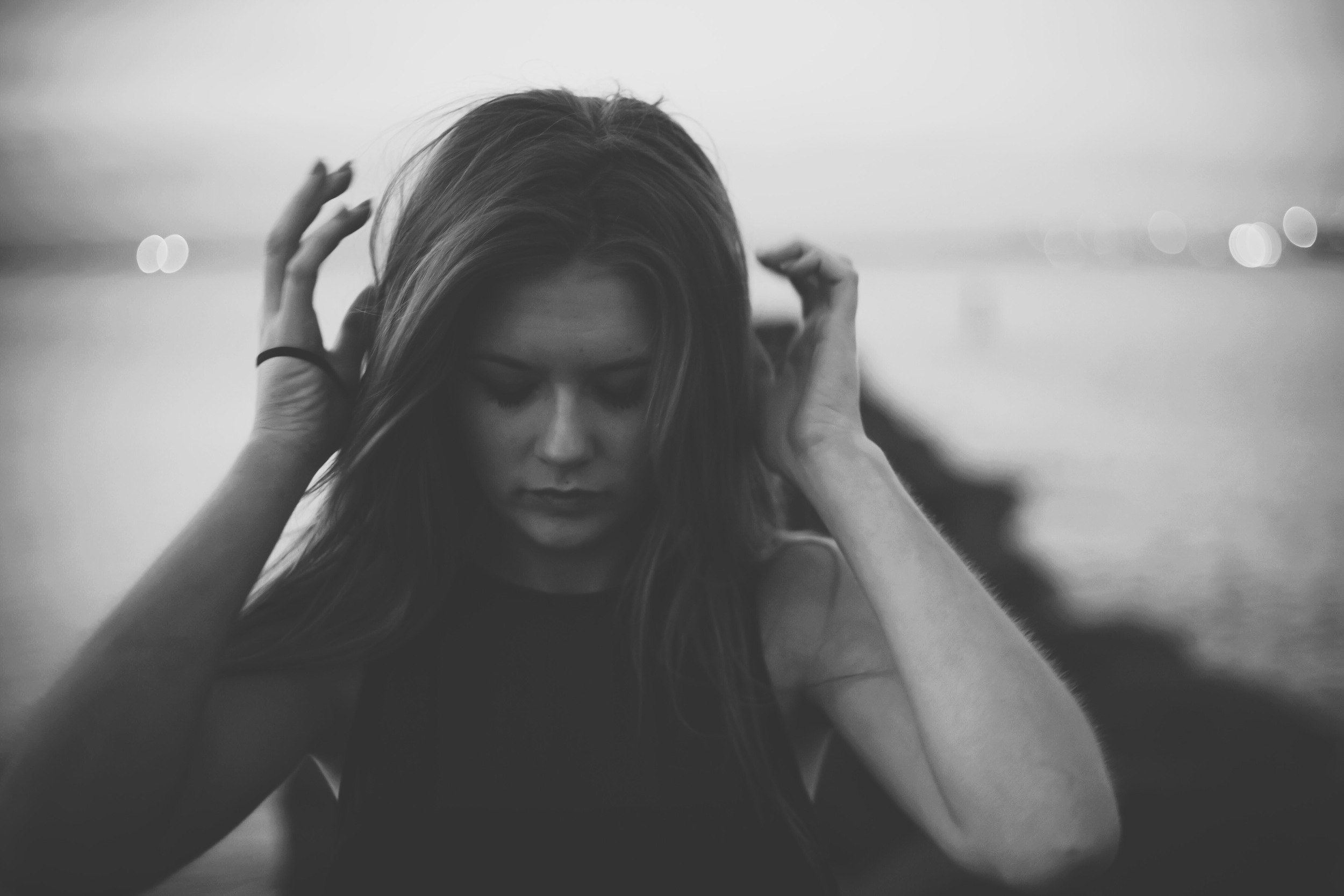 young girl portrait by the ocean